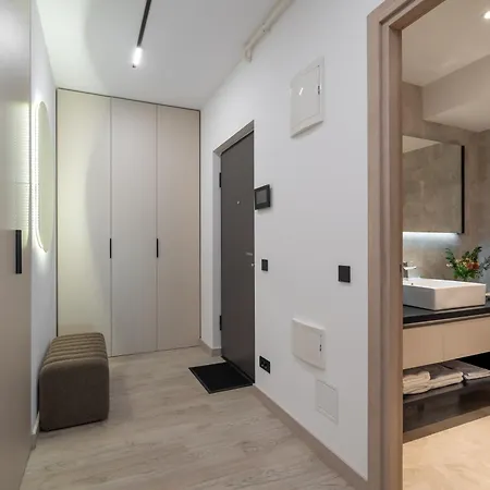 Celeste 2bdr Parking 公寓